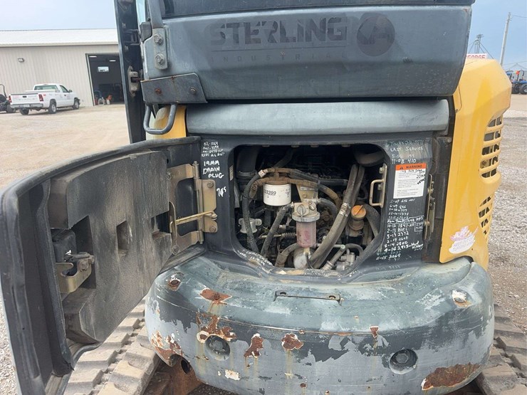 komatsu-pc35mr-image-11