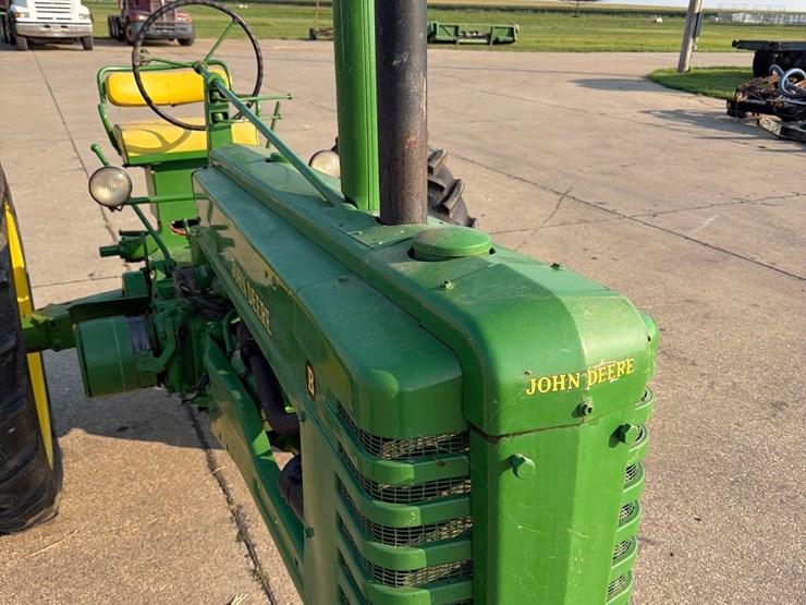 john-deere-b-image-18