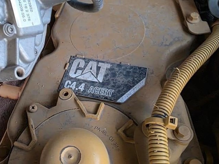 2017-caterpillar-d5k2-xl-image-58