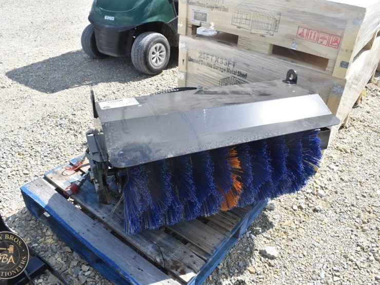 sdlanch-mini-angle-sweeper-attachment-48503-image-2