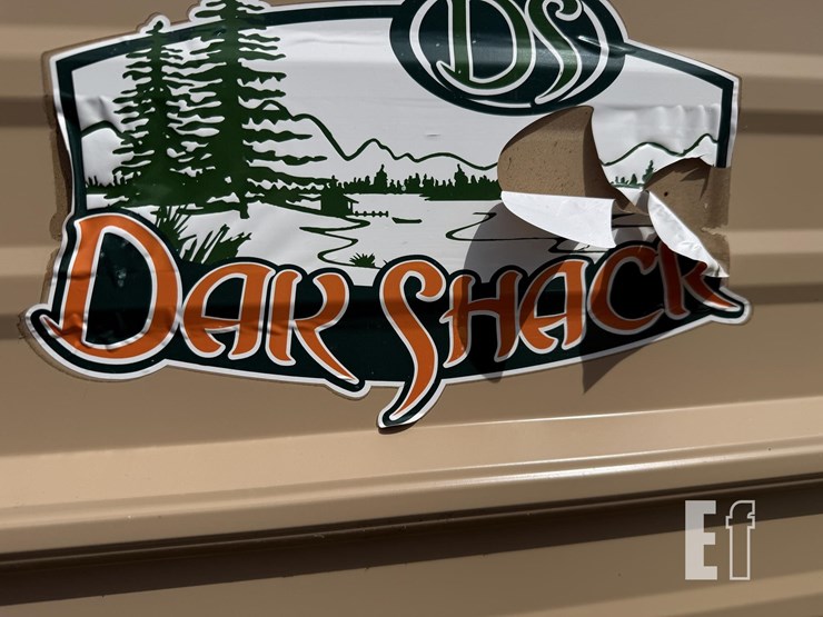 dak-shack-portable-fish-house-image-12
