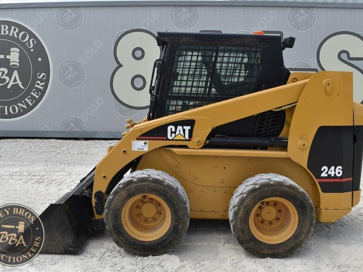 caterpillar-246-image-3