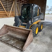 DEERE 324G