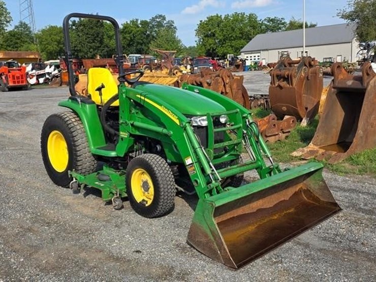 2013-john-deere-3520-image-2