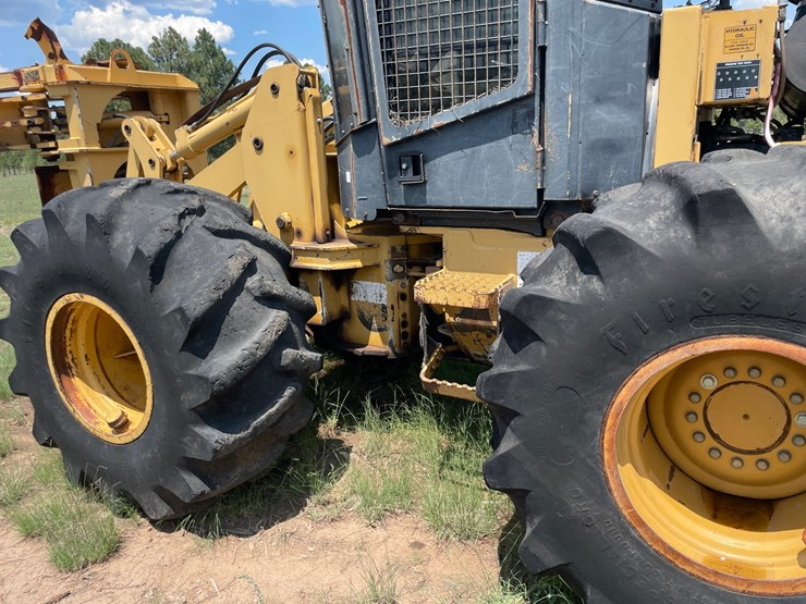 2010-caterpillar-553-image-10