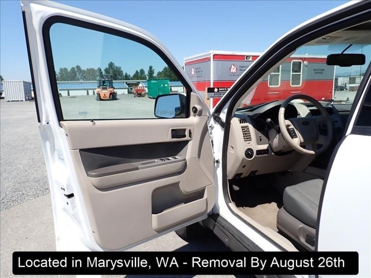 2009-ford-escape-image-3