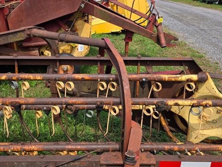 new-holland-57-image-9