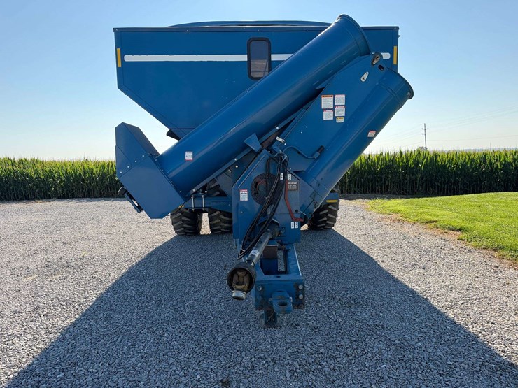 2002-kinze-1050-image-8