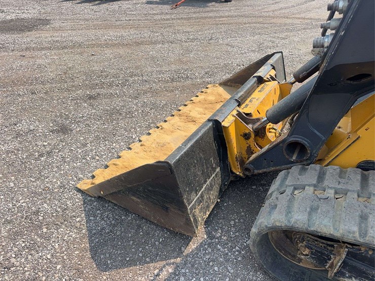 2018-deere-333g-image-7