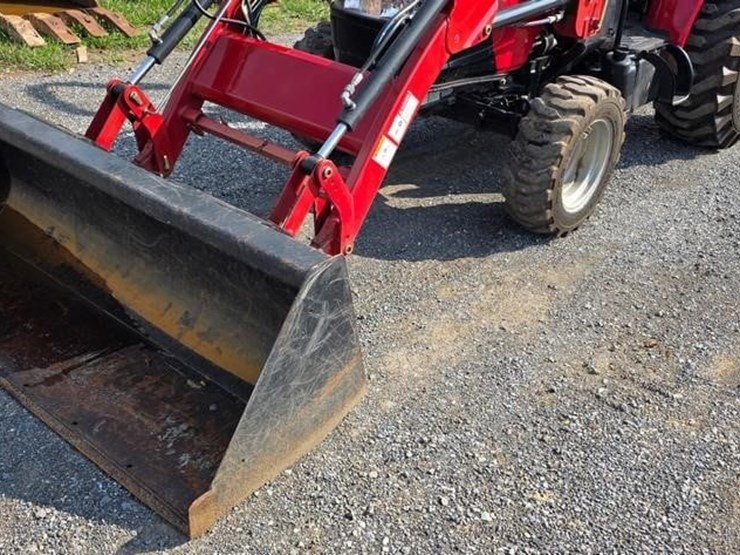 case-ih-farmall-35c-image-6