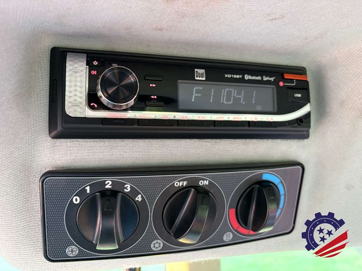2023-massey-ferguson-5711-image-69