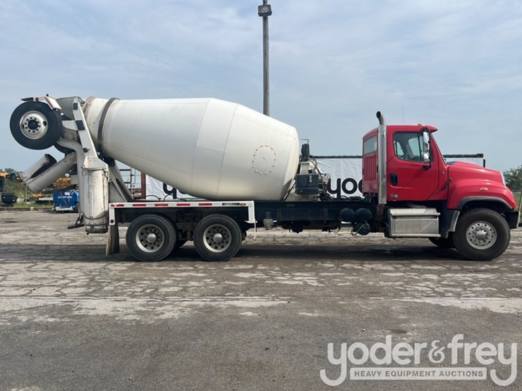 2018-freightliner-114sd-image-7