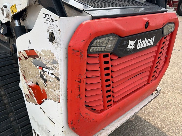 2021-bobcat-t76-image-31