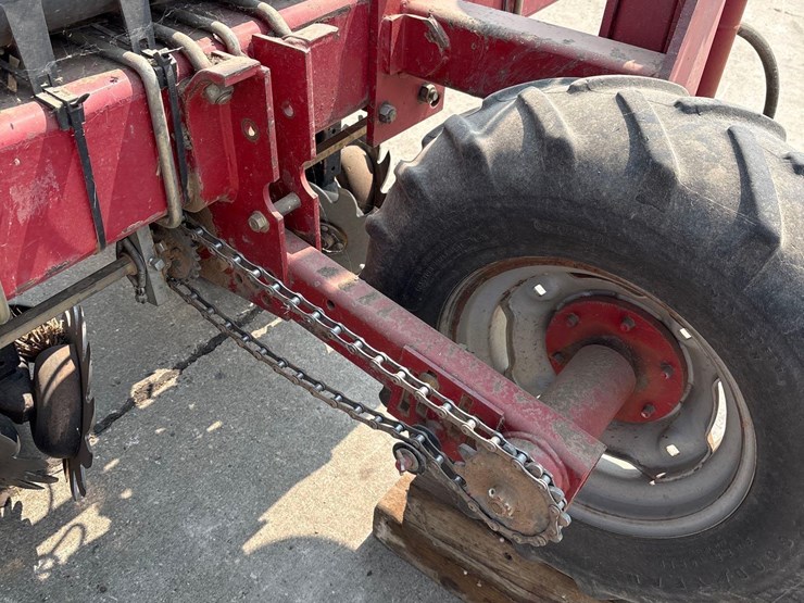 case-ih-1200-image-24
