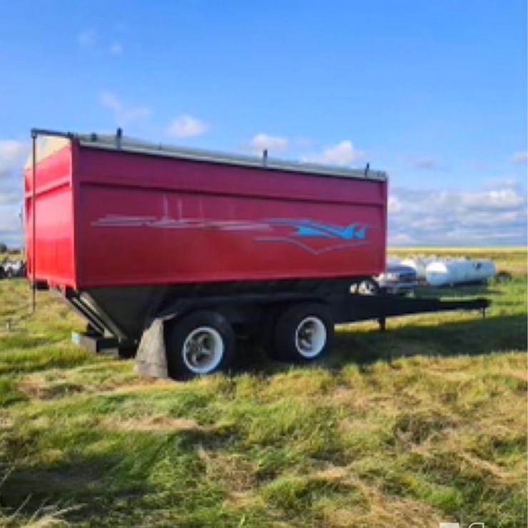 1986 1986 CRYSTAL PUP GRAIN TRAILER 7471