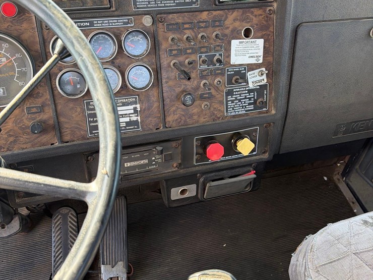 1993-kenworth-t600-image-40