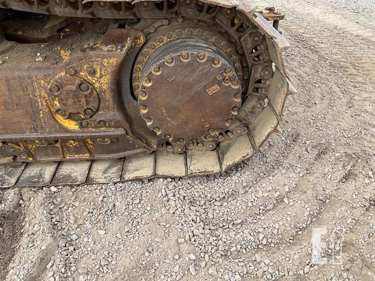2015-komatsu-d61ex-23-image-9