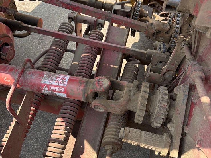 new-holland-900-image-29