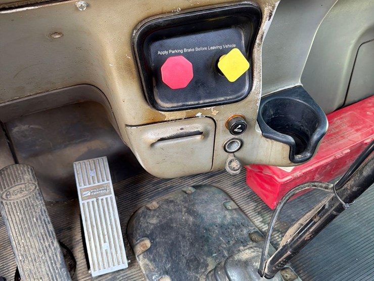 2007-peterbilt-379-image-57