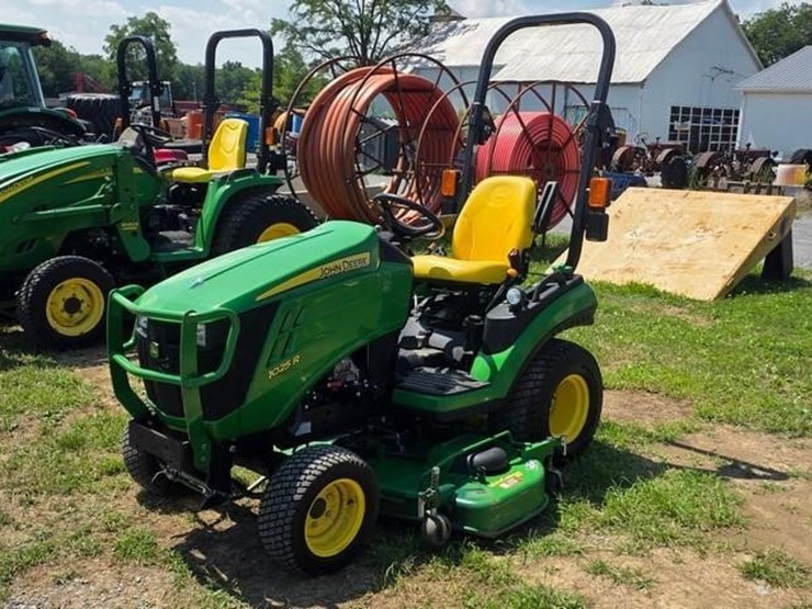 john-deere-1025r-image-1