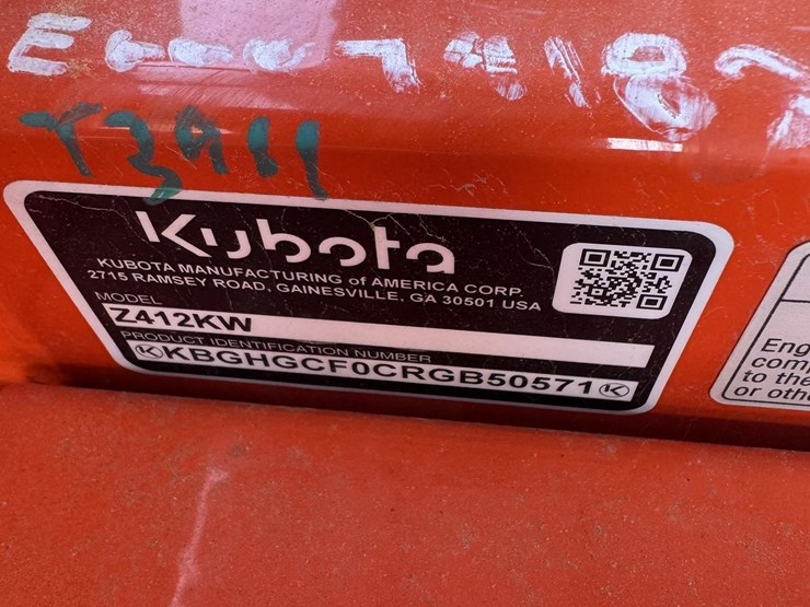 2024-kubota-z412-zero-turn-mower-image-6