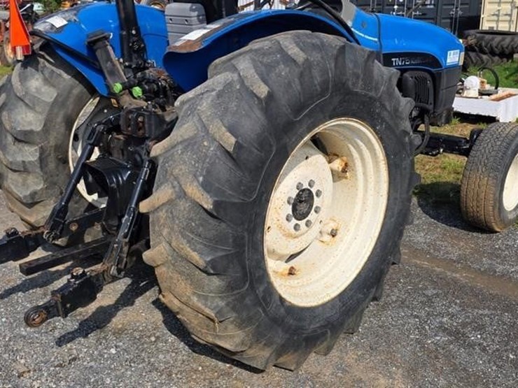 new-holland-tn75-image-13