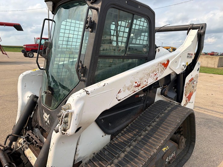 2021-bobcat-t76-image-6