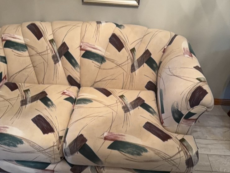 loveseat-image-5