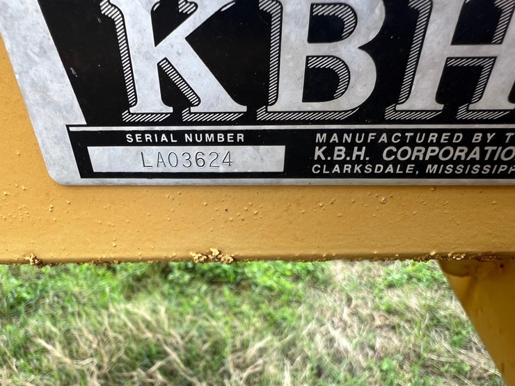 kbh-12-row-applicatior-image-10