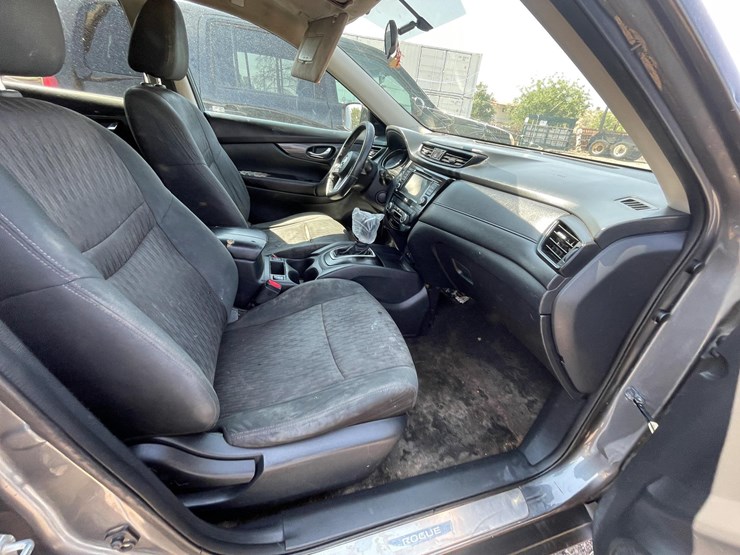 2018-nissan-rogue-image-92
