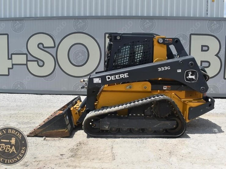 2024-deere-333g-image-2