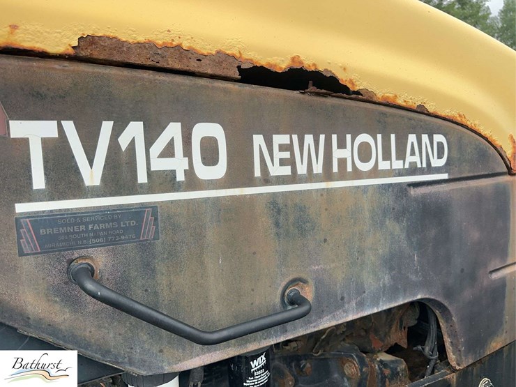 new-holland-tv140-image-17