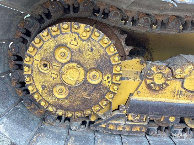 2017-komatsu-d61pxi-24-image-43
