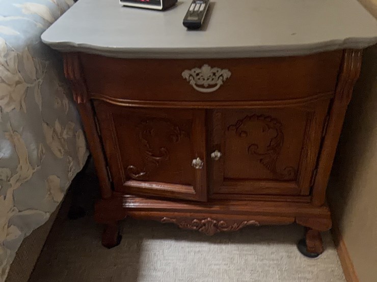 two-matching-oak-night-stands-image-8