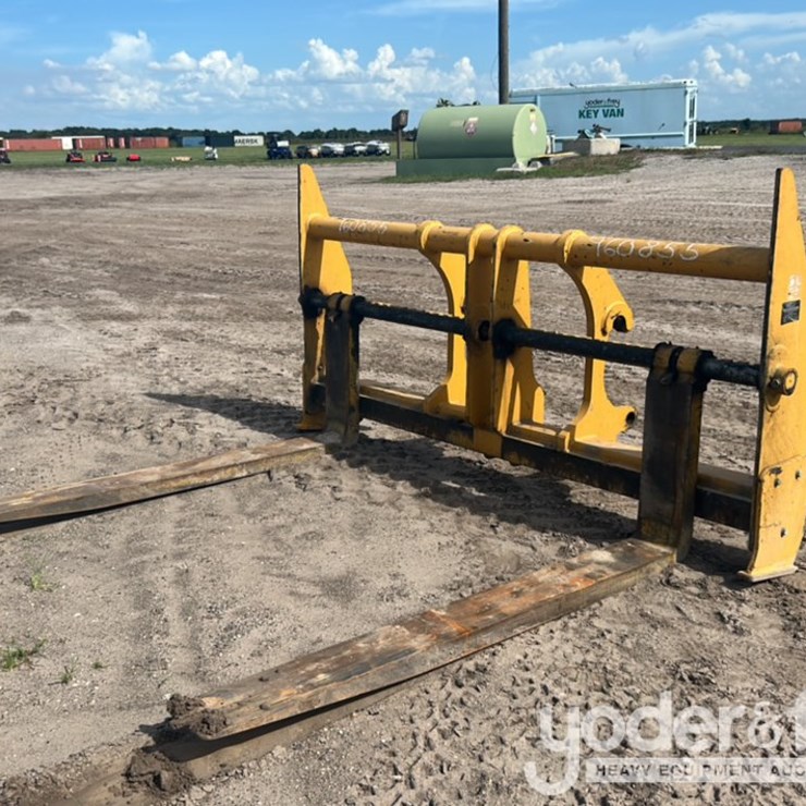 JOHN DEERE 444