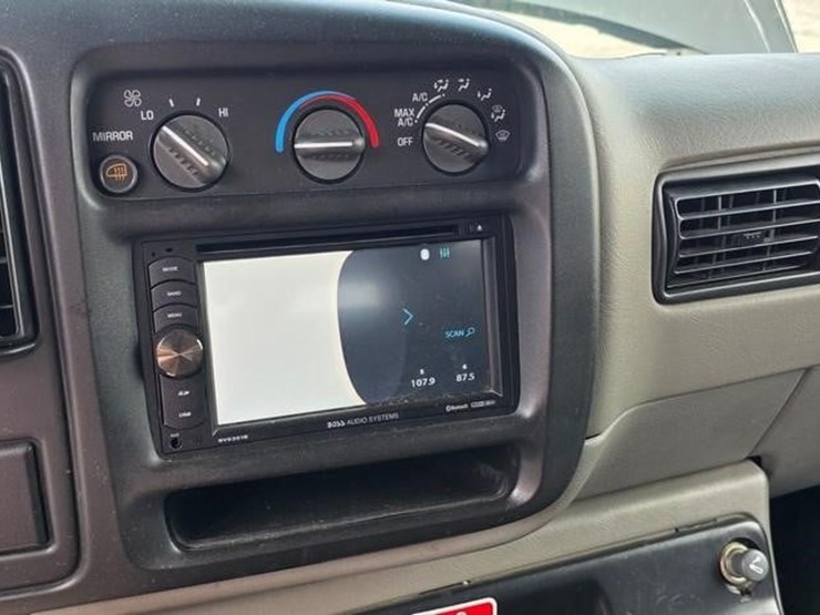 2001-chevrolet-express-3500-image-60