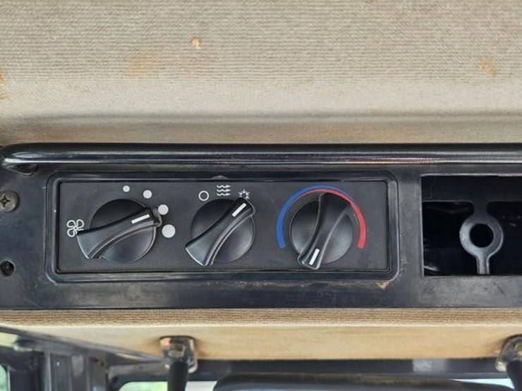 case-750l-image-70