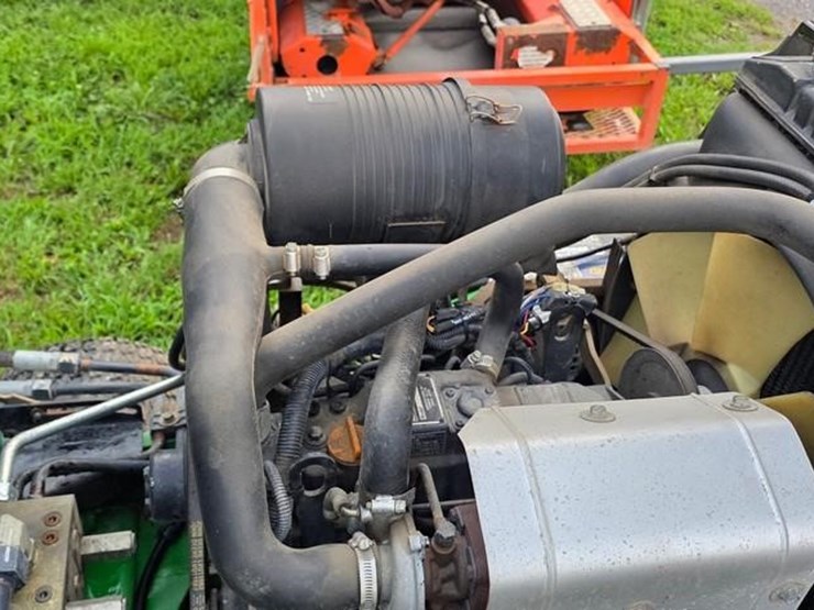 2011-john-deere-7500-image-33