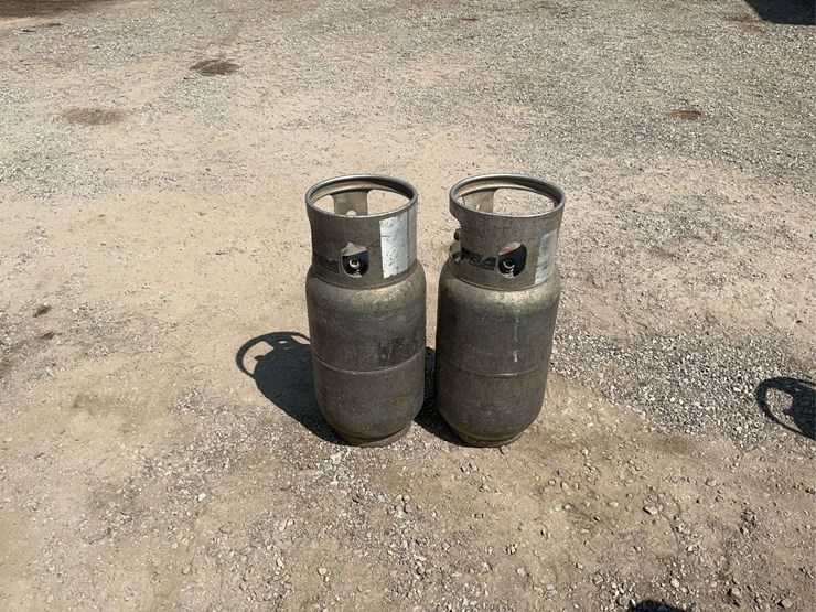 (2)-aluminum-propane-tanks-image-1