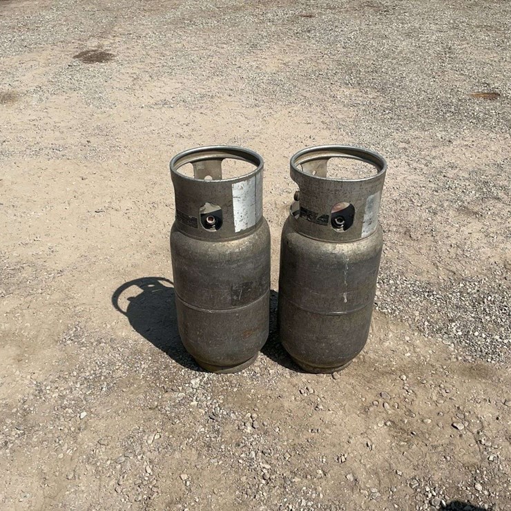 (2) aluminum propane tanks