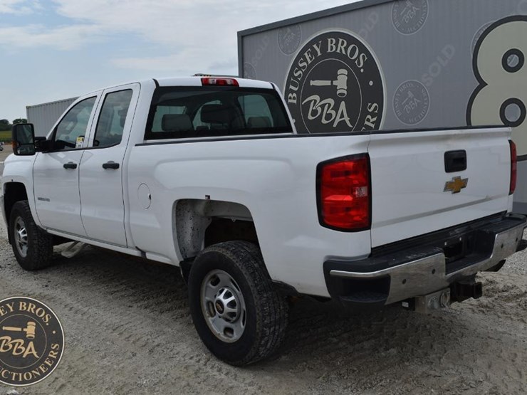 2018-chevrolet-silverado-2500hd-image-3
