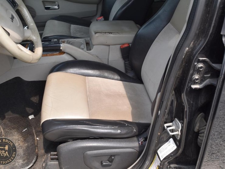 2009-jeep-grand-cherokee-limited-image-13
