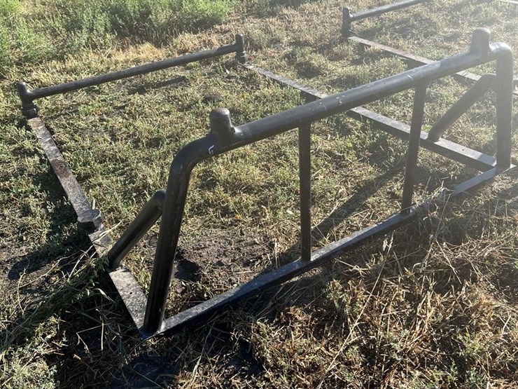 5--heavy-duty-headache-rack-image-1