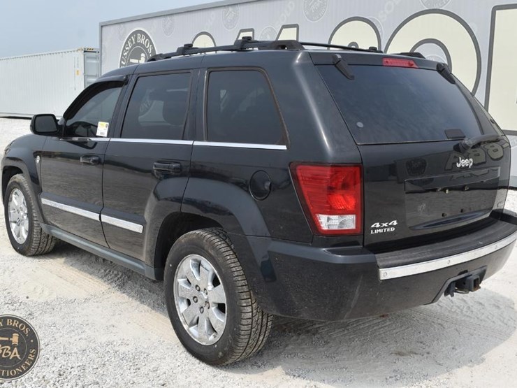 2009-jeep-grand-cherokee-limited-image-3