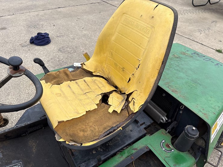 john-deere-f935-image-25