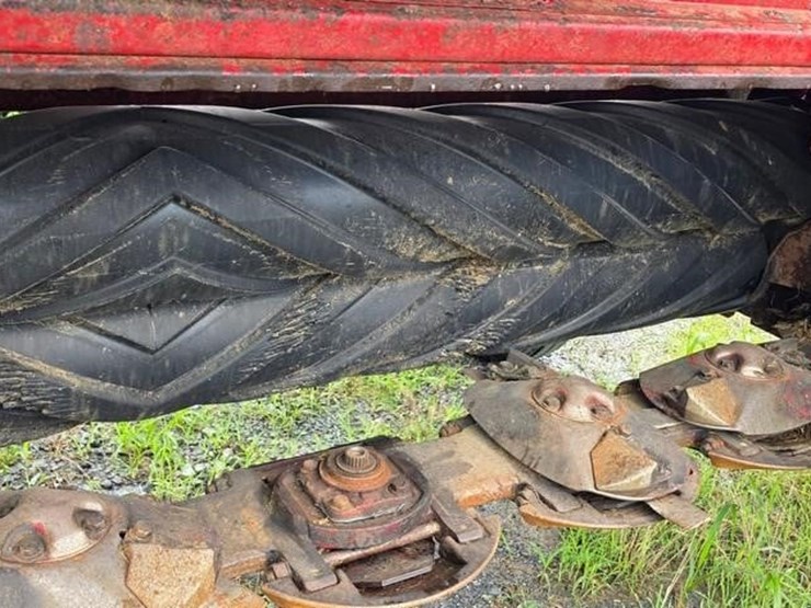 new-holland-h7230-image-32
