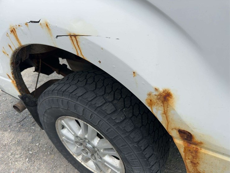 2014-ford-f150-xlt-image-15