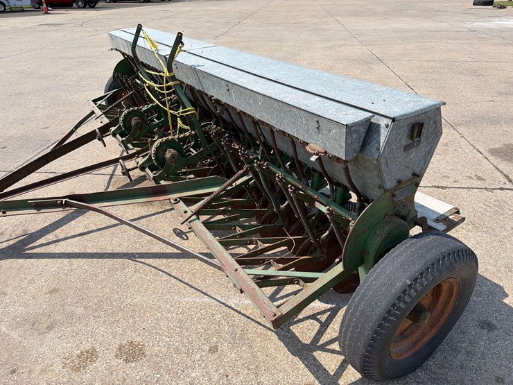 john-deere-b-image-12