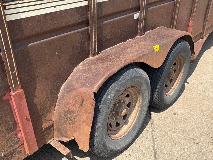 1990-trailmann-7ft-x-24ft-gooseneck-livestock-trailer-image-26