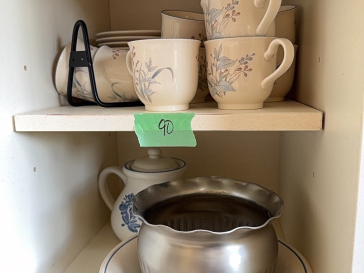 tea-cup-set-and-pottery-image-1